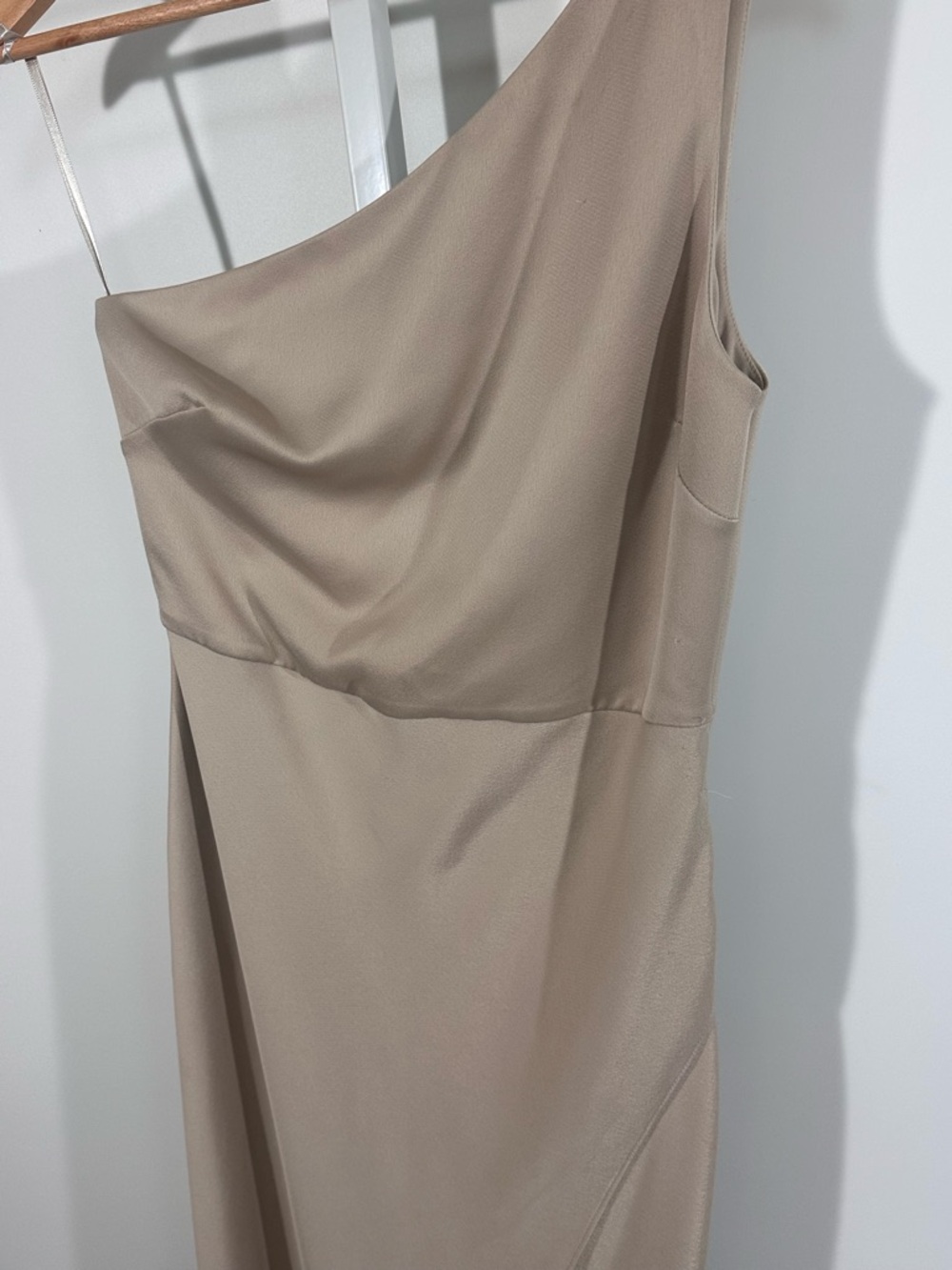BHLDN One Shoulder Champagne Bridesmaid Gown Dress US 4 Nude Formal Maxi - Picture 8 of 9
